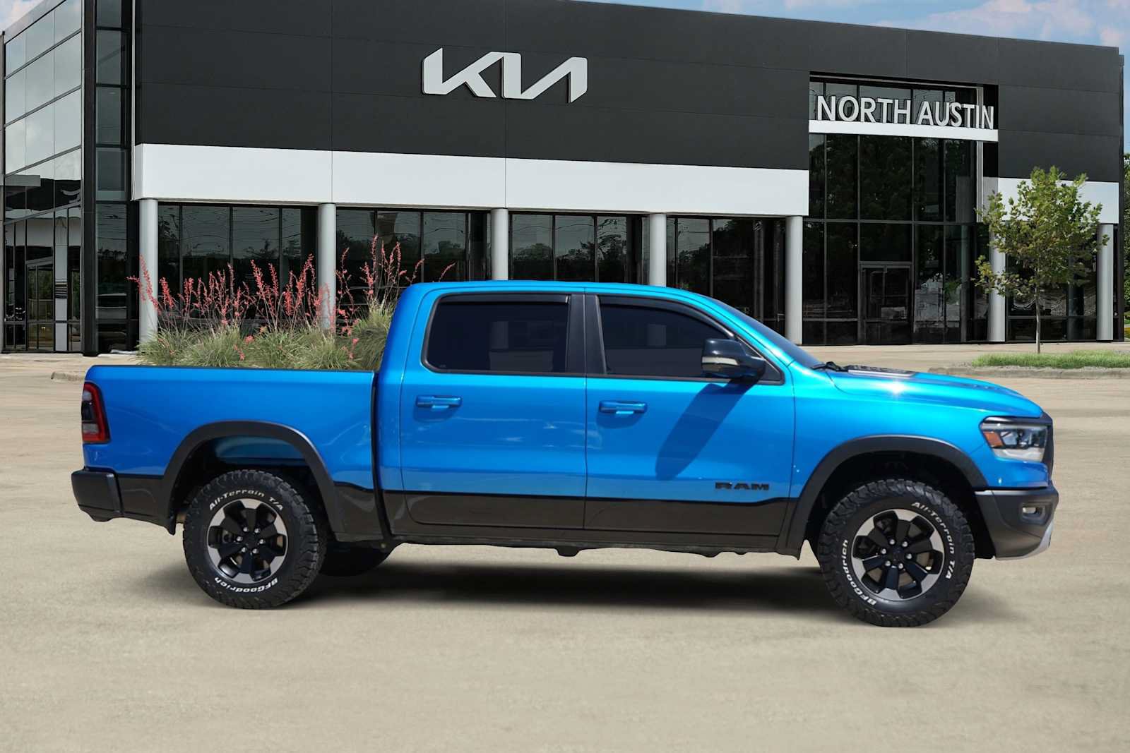 Used 2020 RAM 1500 Rebel w/ Rebel Level 1 Equipment Group AWD/4WD image 6