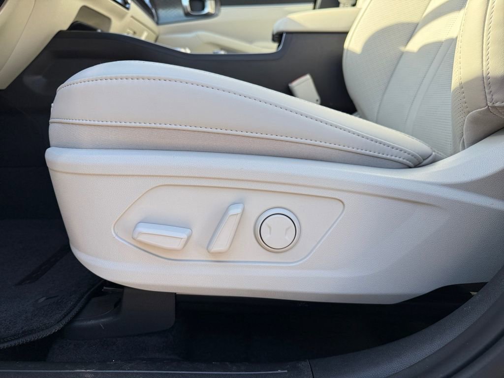New 2026 Kia Sorento EX image 17