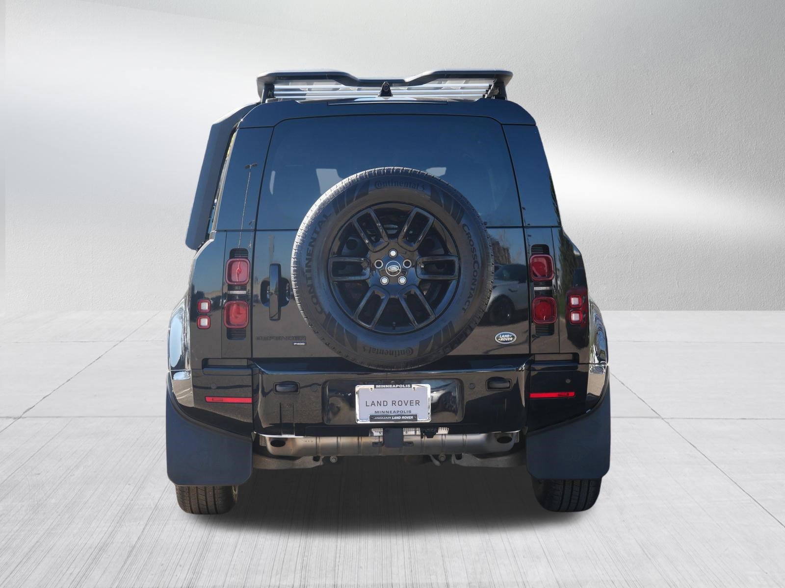 Used 2022 Land Rover Defender 110 X-Dynamic SE AWD/4WD image 4