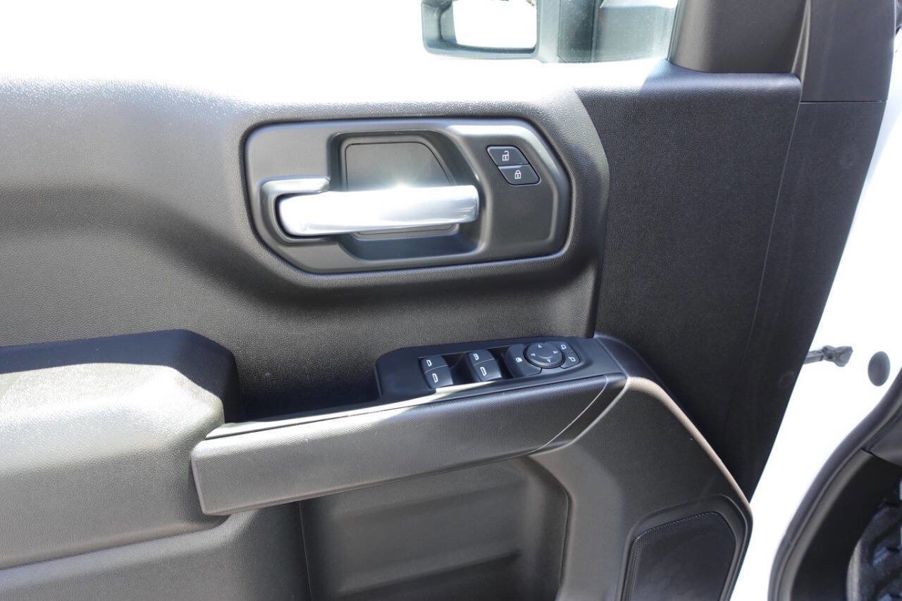 Used 2023 GMC Sierra 1500 Pro w/ Convenience Package AWD/4WD image 16