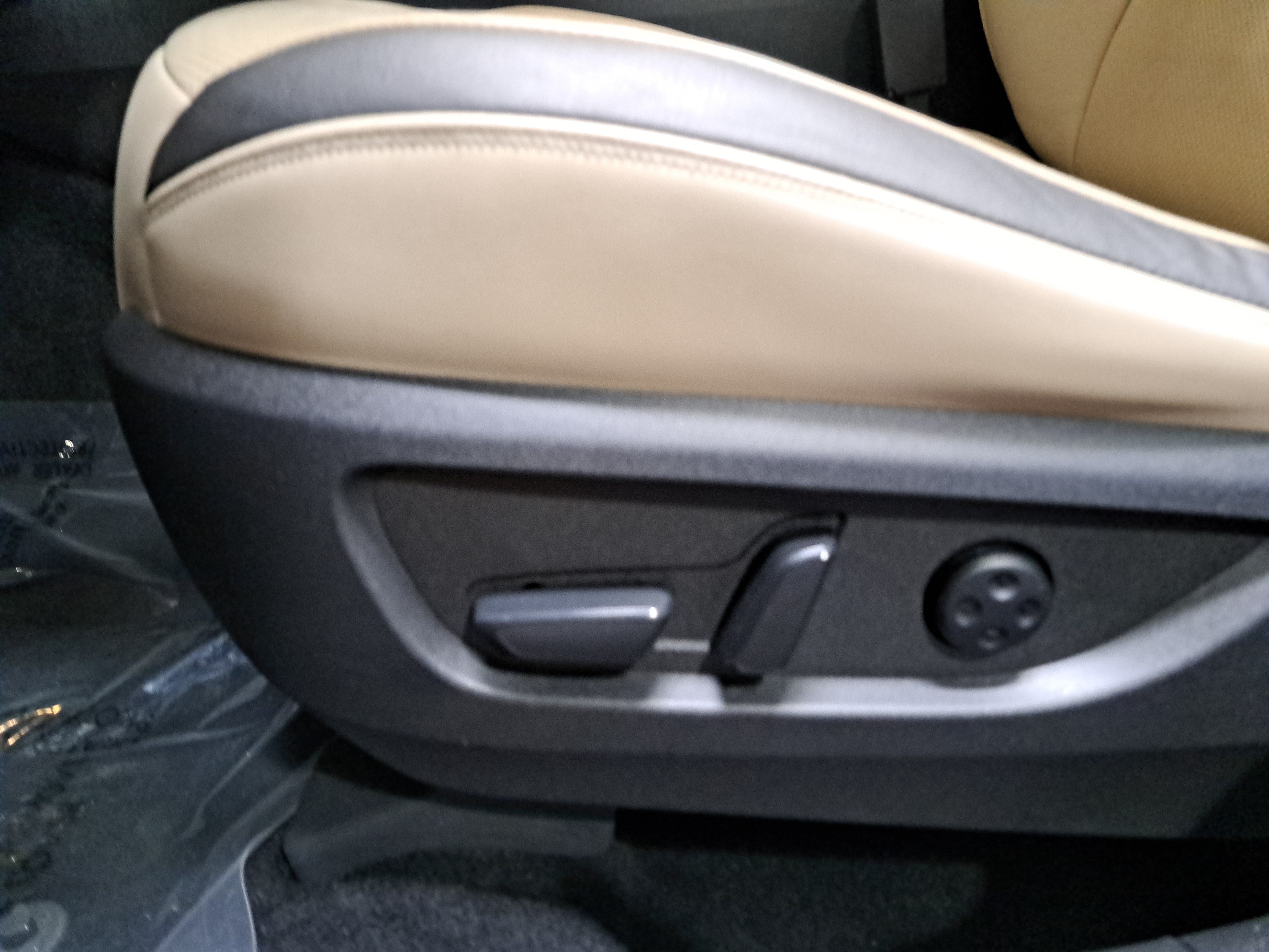 Used 2022 INFINITI QX50 Sensory w/ Cargo Package AWD/4WD image 30