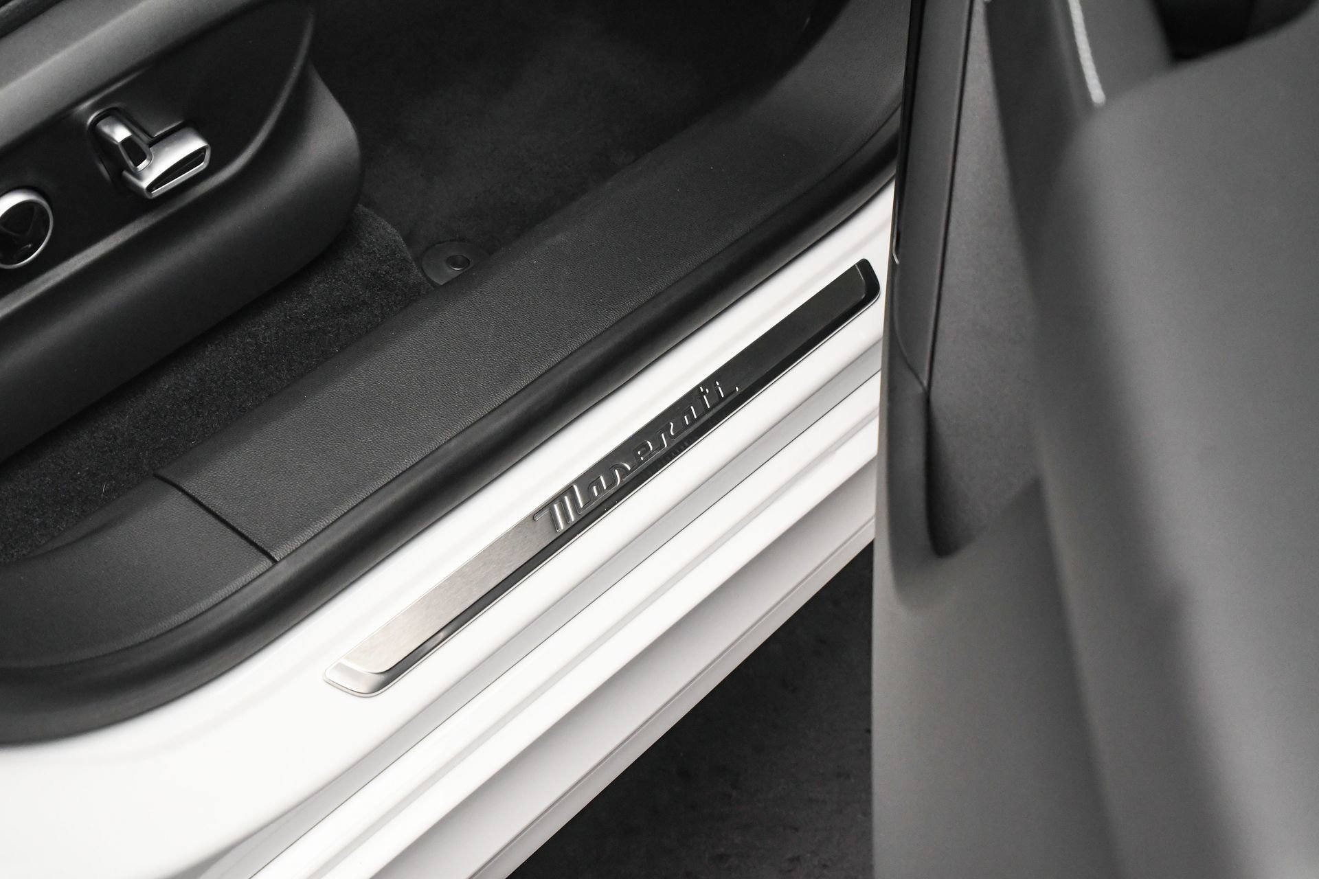 New 2025 Maserati Grecale GT image 43