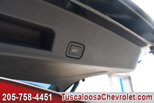 New 2027 Chevrolet Traverse LT w/ LPO, Floor Liner Package FWD image 9