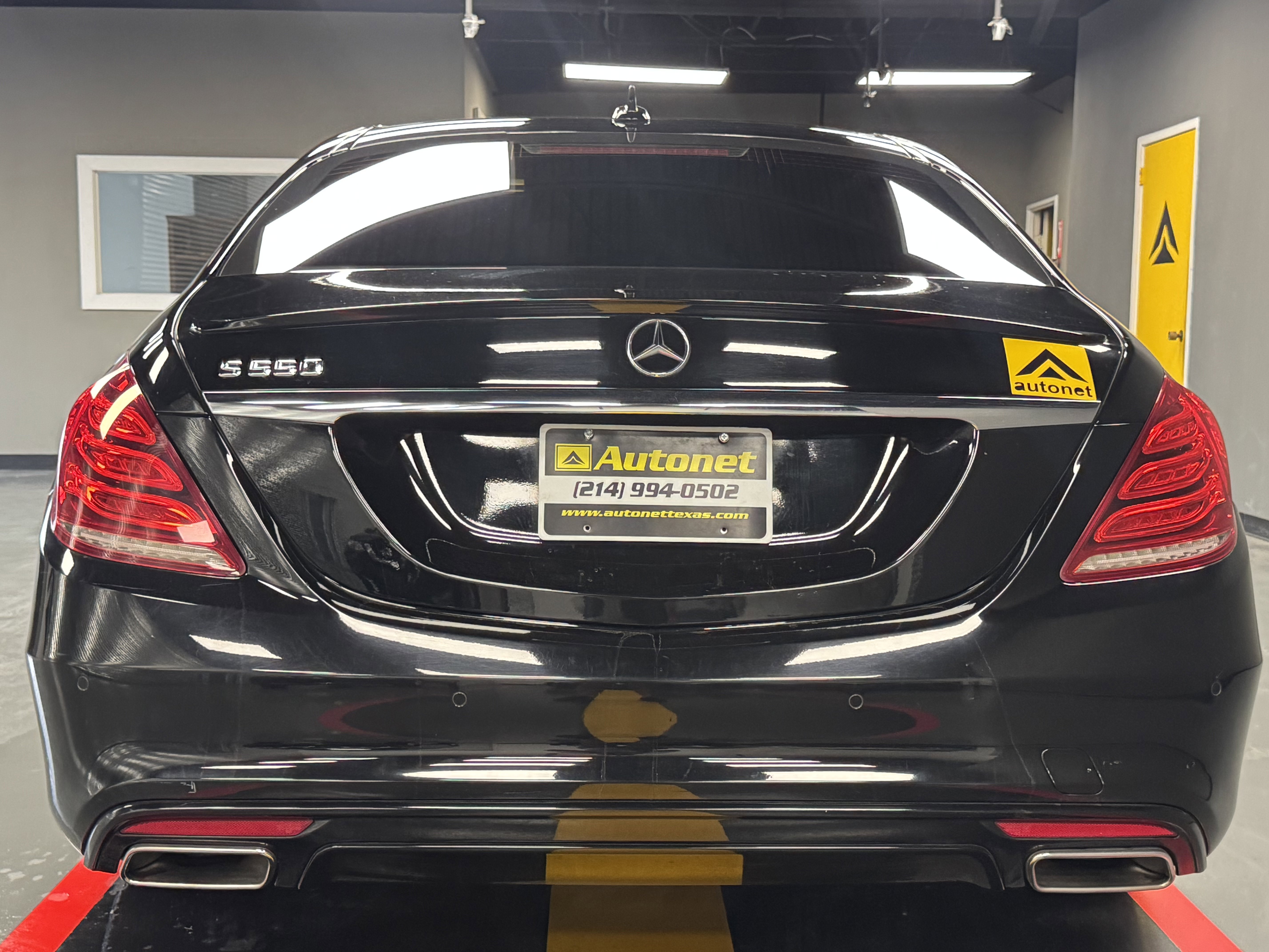 Used 2015 Mercedes-Benz S 550 Sedan w/ Sport Package w/ Sport Package image 5