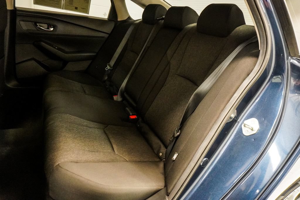 Used 2023 Honda Accord EX image 9