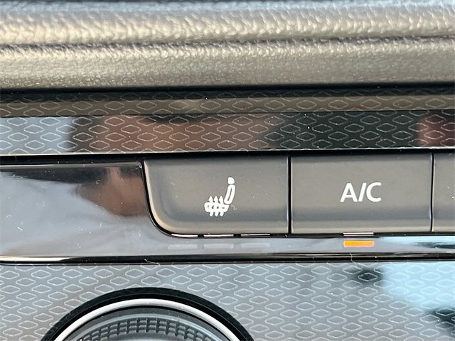 New 2025 Volkswagen Taos S image 19