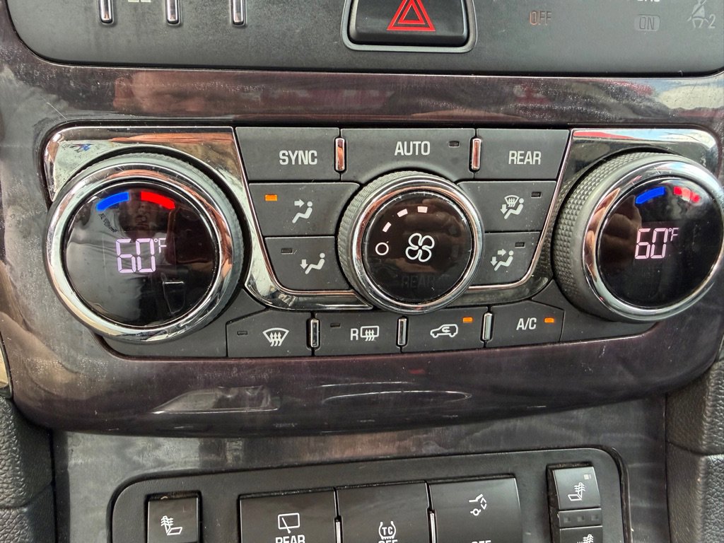 Used 2017 Buick Enclave Leather FWD image 33