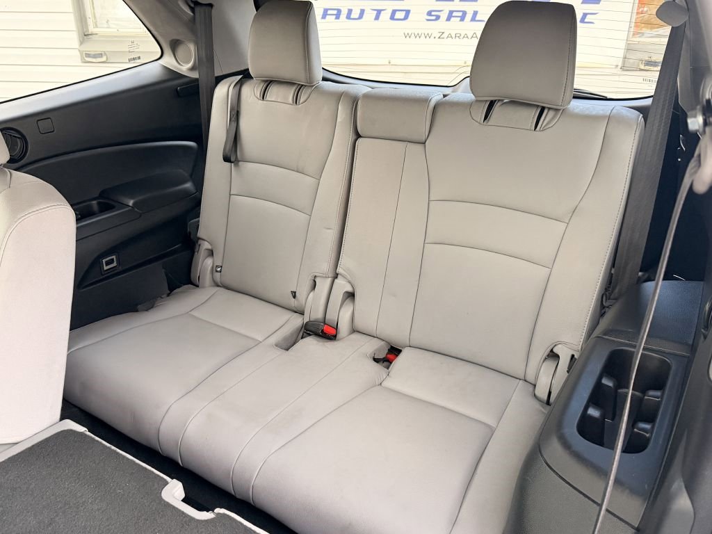 Used 2020 Honda Pilot Touring image 18