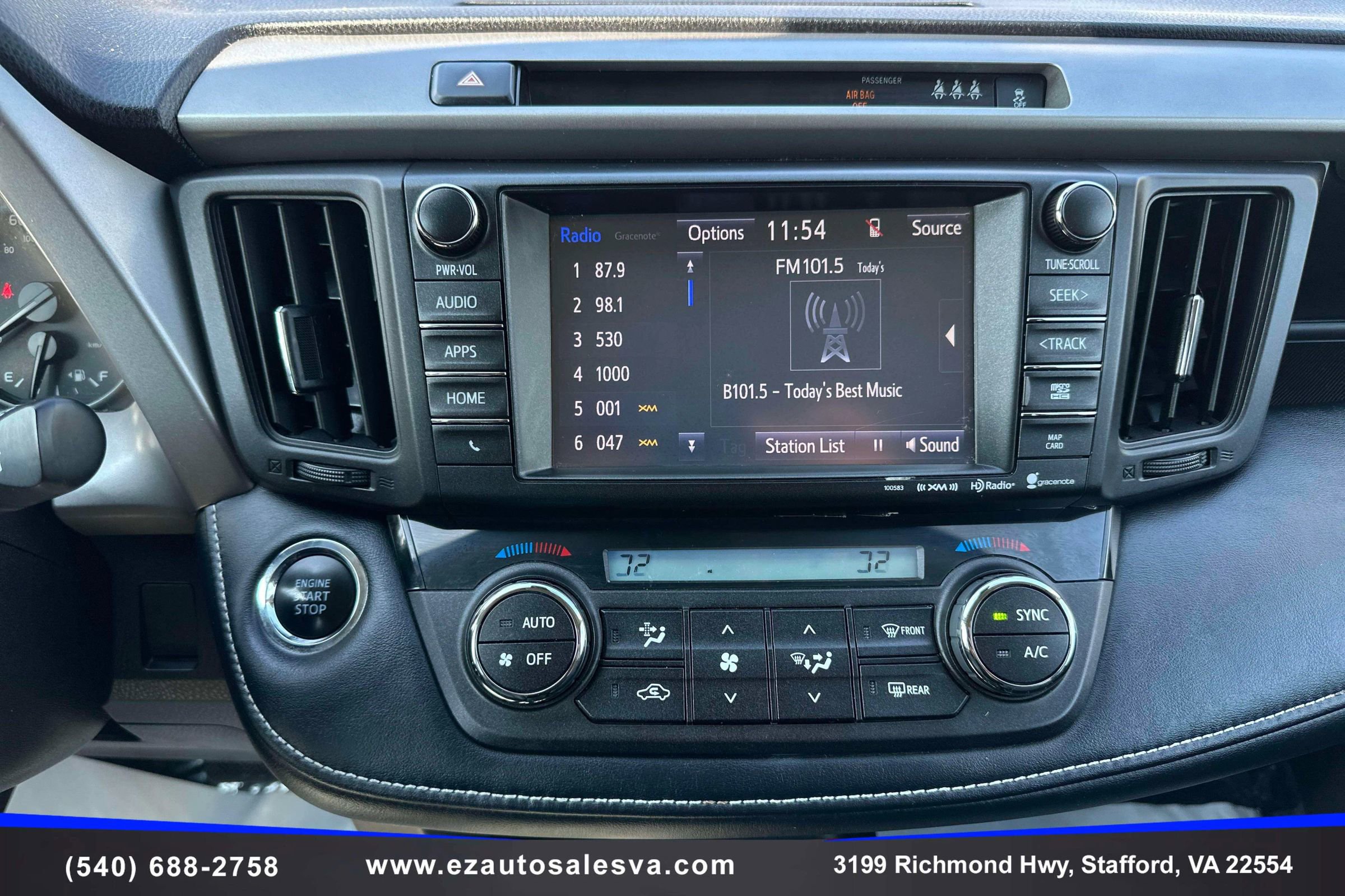 Used 2018 Toyota RAV4 XLE image 24