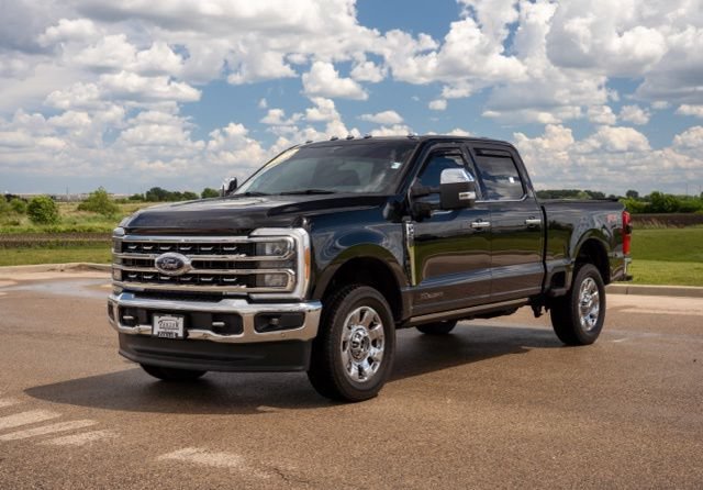 Used 2023 Ford F250 Lariat w/ Tow Technology Package AWD/4WD image 3