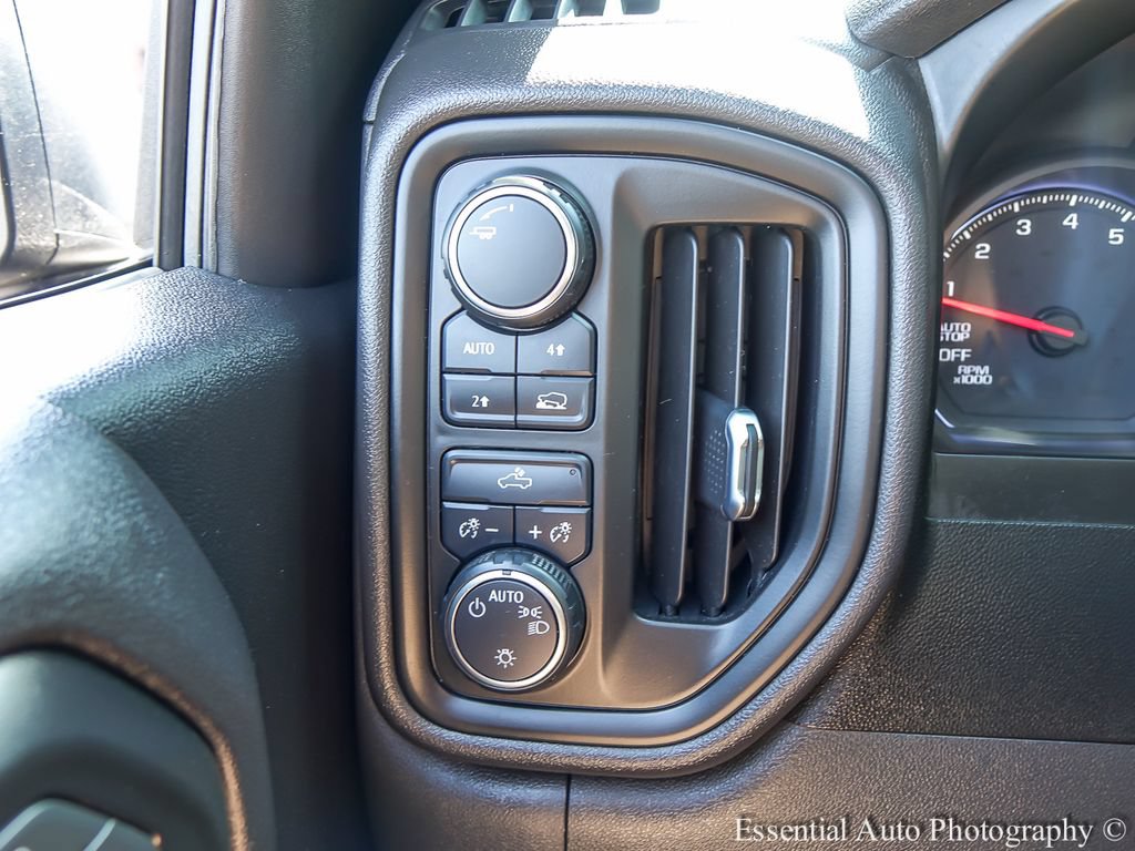 Used 2021 Chevrolet Silverado 1500 Custom AWD/4WD image 17