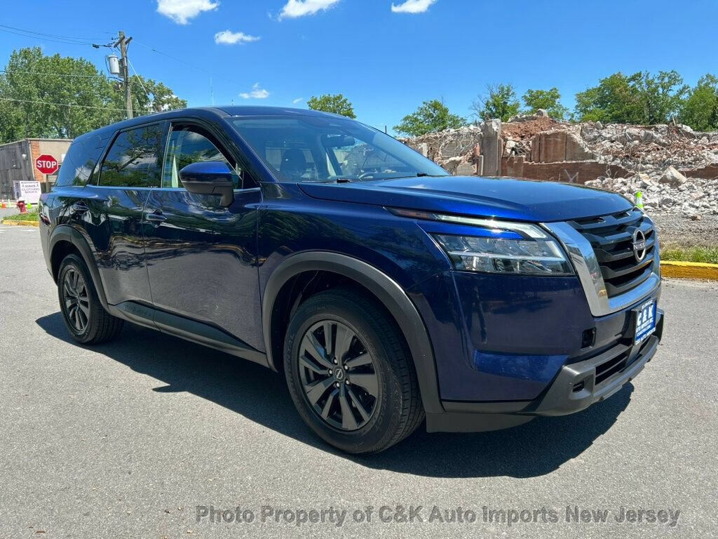 Used 2022 Nissan Pathfinder S AWD/4WD image 7