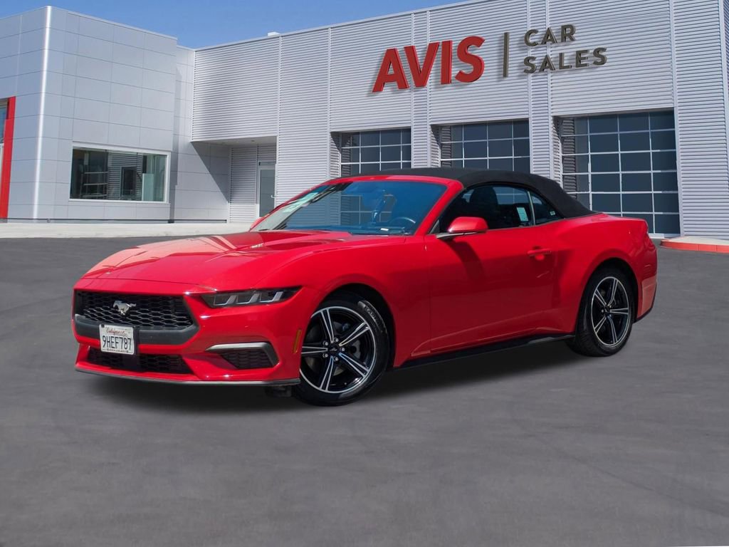 Used 2024 Ford Mustang Convertible image 1