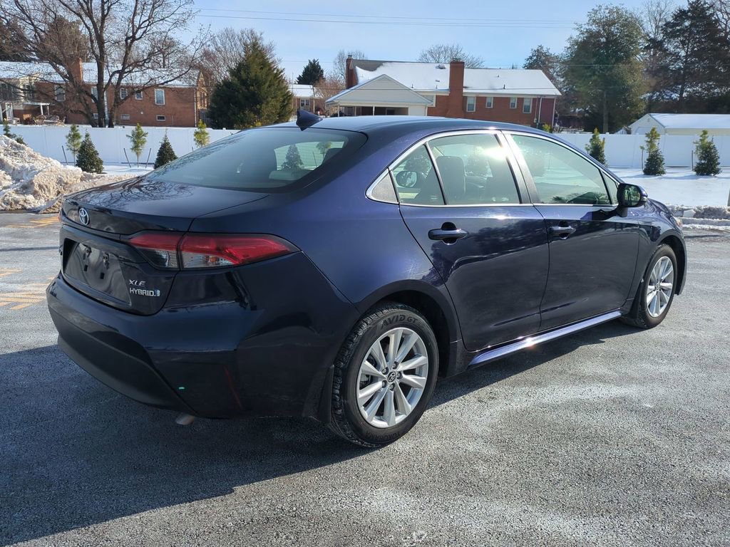 Used 2024 Toyota Corolla XLE image 4