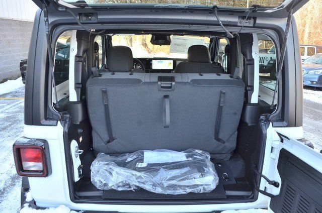 New 2026 Jeep Wrangler Sport AWD/4WD image 33