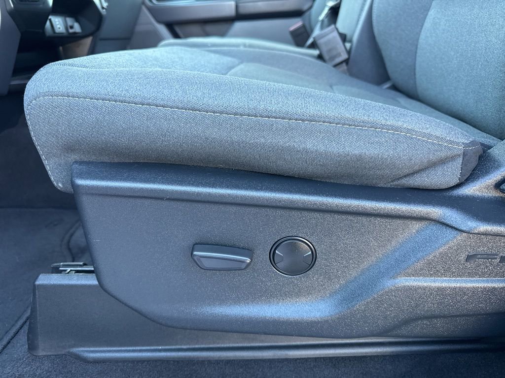 Used 2025 Ford F150 XLT w/ Equipment Group 301A Standard image 19