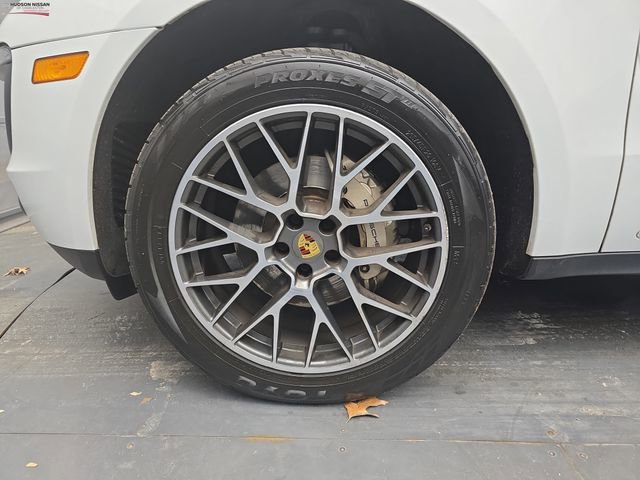 Used 2018 Porsche Macan S image 15