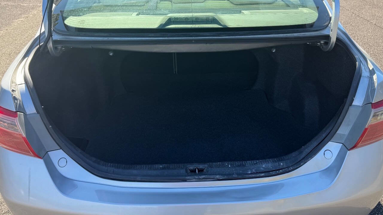 Used 2009 Toyota Camry image 16