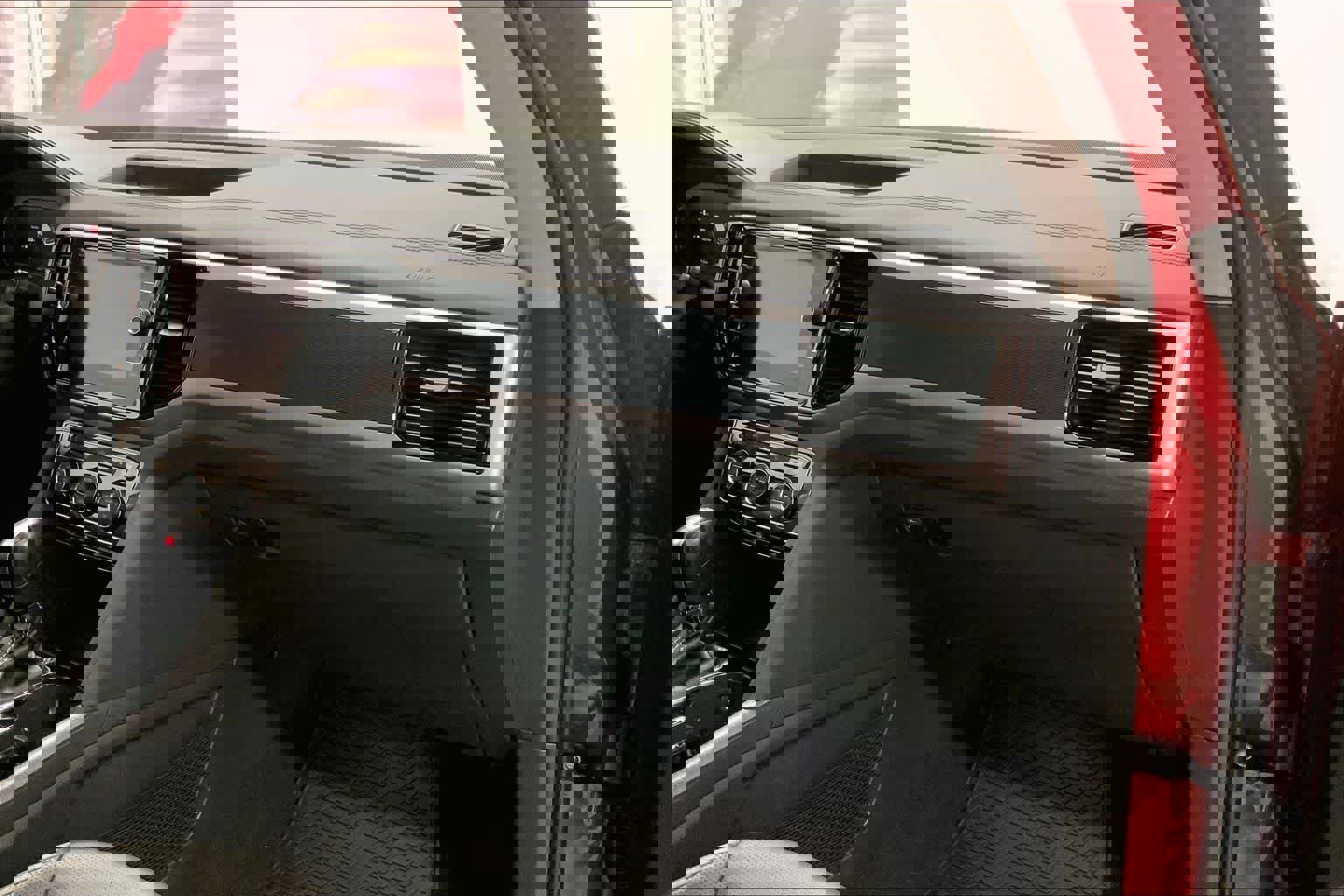 Used 2023 Volkswagen Atlas SEL Premium image 21