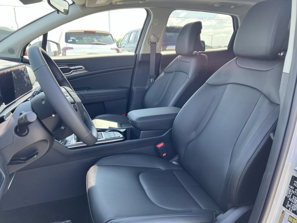 New 2026 Kia Sportage EX FWD image 11