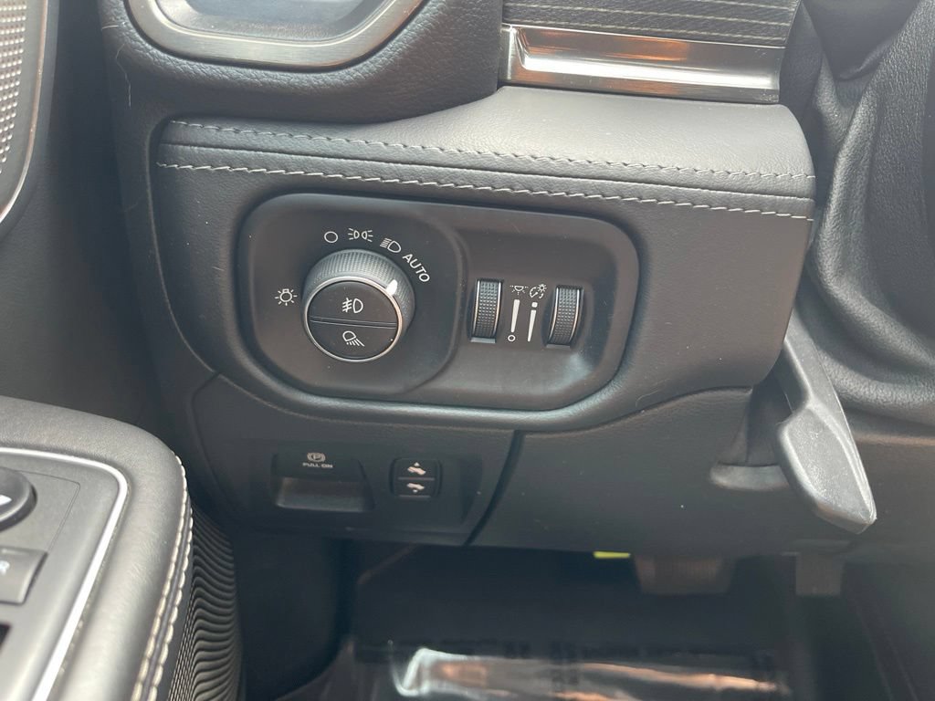 Used 2021 RAM 1500 Limited AWD/4WD image 24