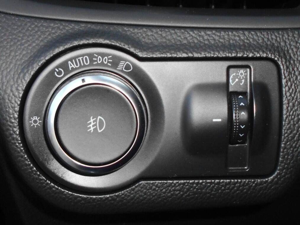 Used 2017 Buick Envision Premium AWD/4WD image 13