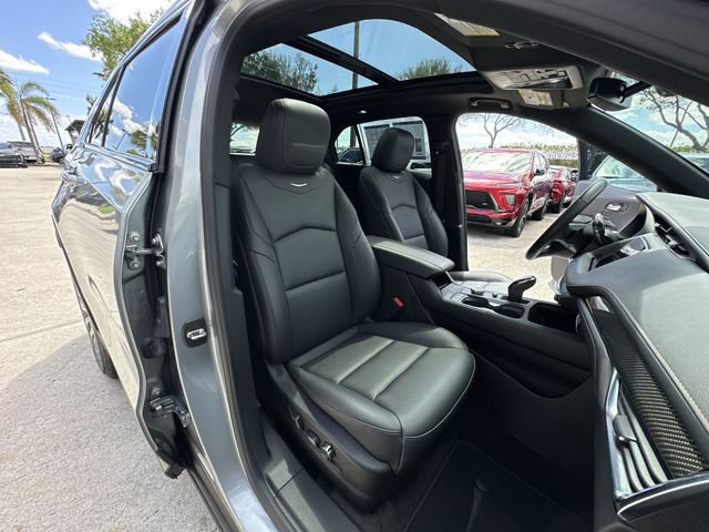 Certified 2023 Cadillac XT4 Sport w/ Driver Assist Package image 33