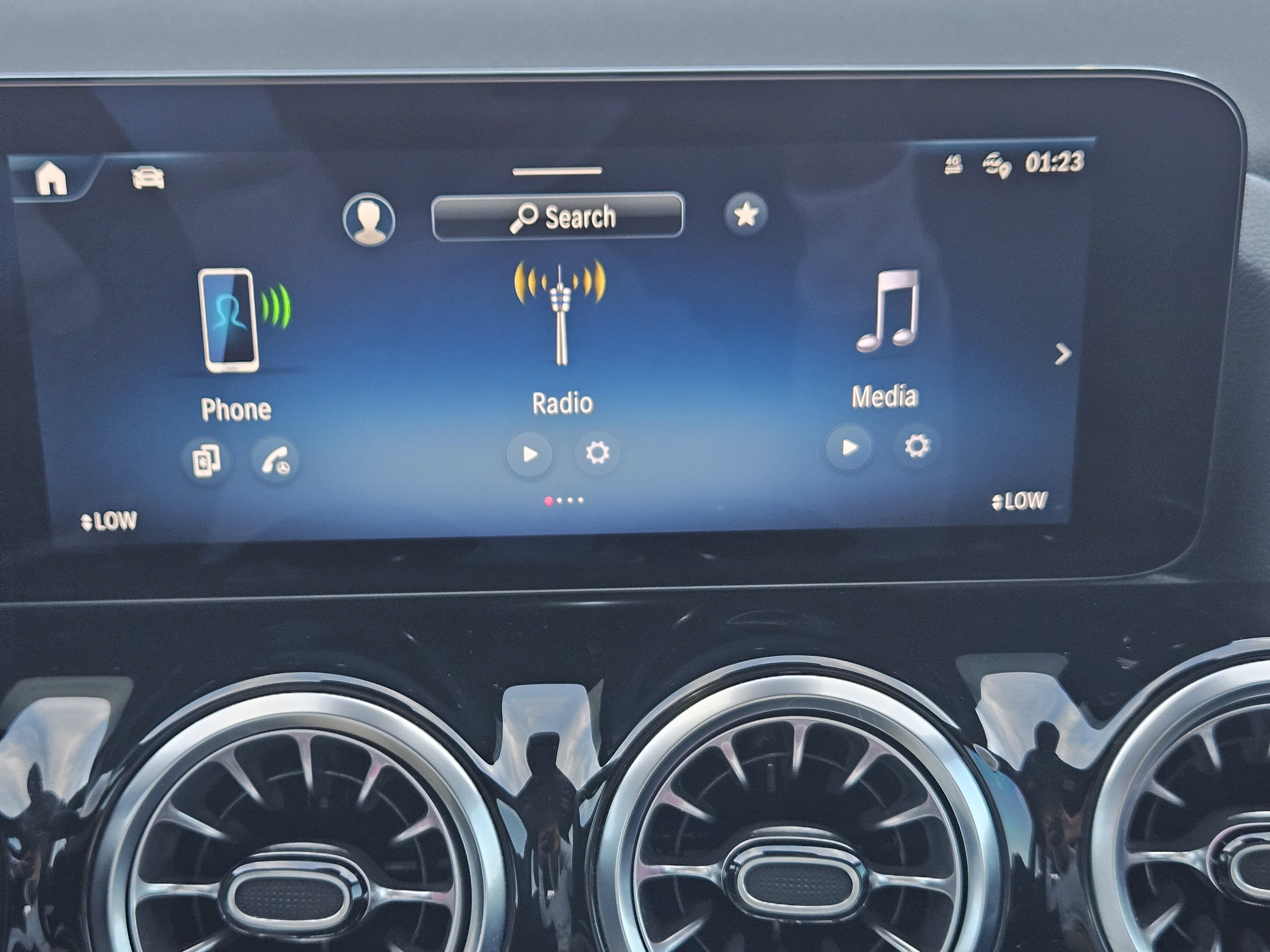 Certified 2024 Mercedes-Benz GLA 250 4MATIC image 17