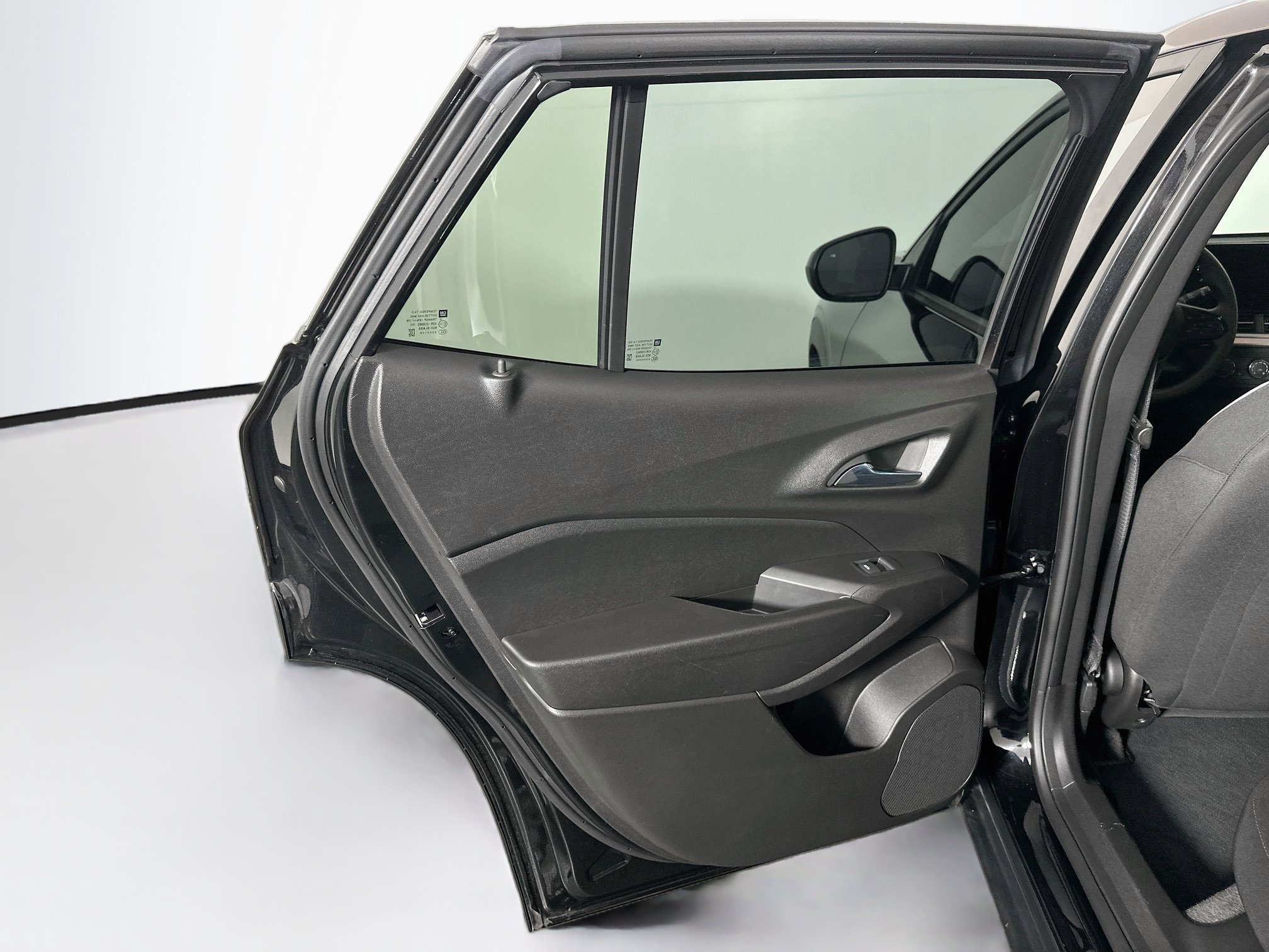 Used 2024 Chevrolet Trax LS w/ LS Convenience Package FWD image 26