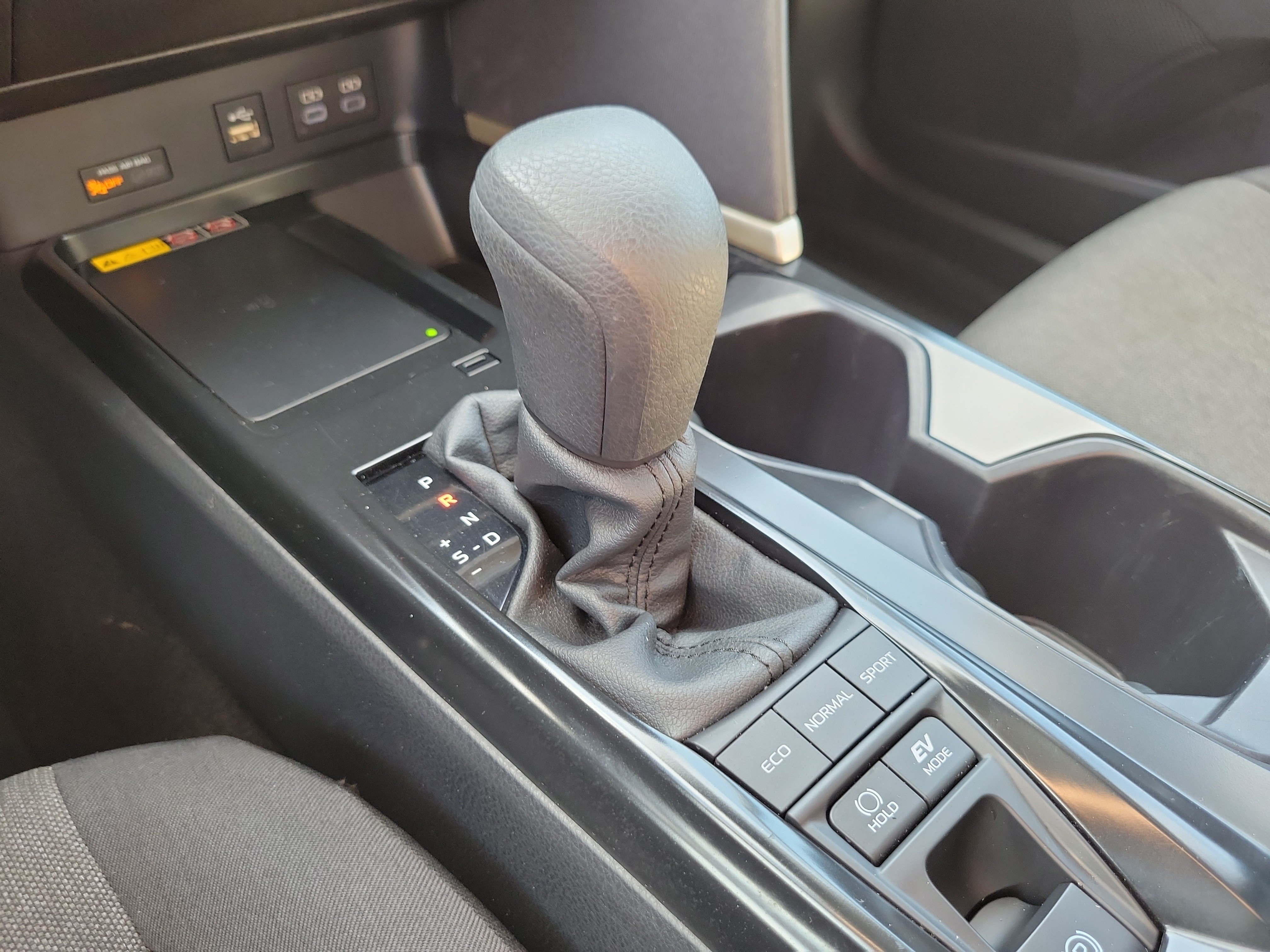 Used 2026 Toyota Camry LE FWD image 28