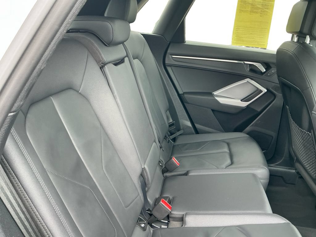 Used 2025 Audi Q3 2.0T Premium AWD/4WD image 19