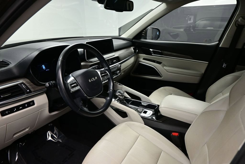 Used 2022 Kia Telluride EX w/ EX Premium Package FWD image 8