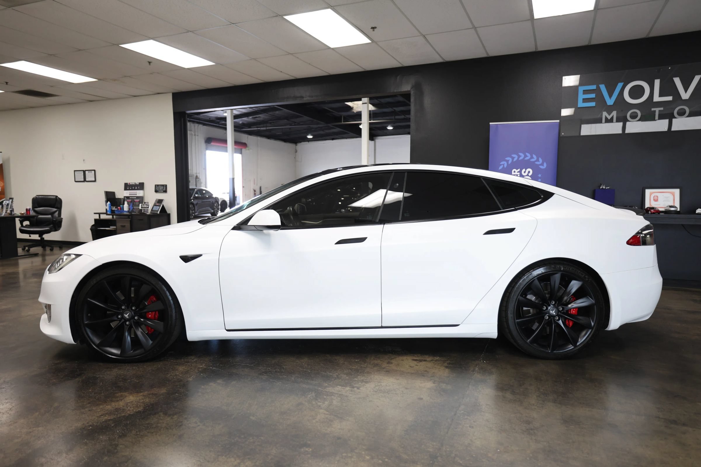 Used 2017 Tesla Model S P100D AWD/4WD image 10