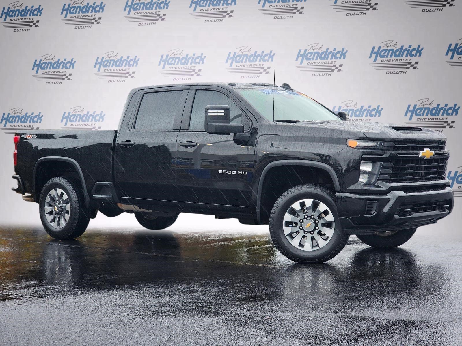 Used 2025 Chevrolet Silverado 2500 Custom w/ Custom Convenience Package image 2