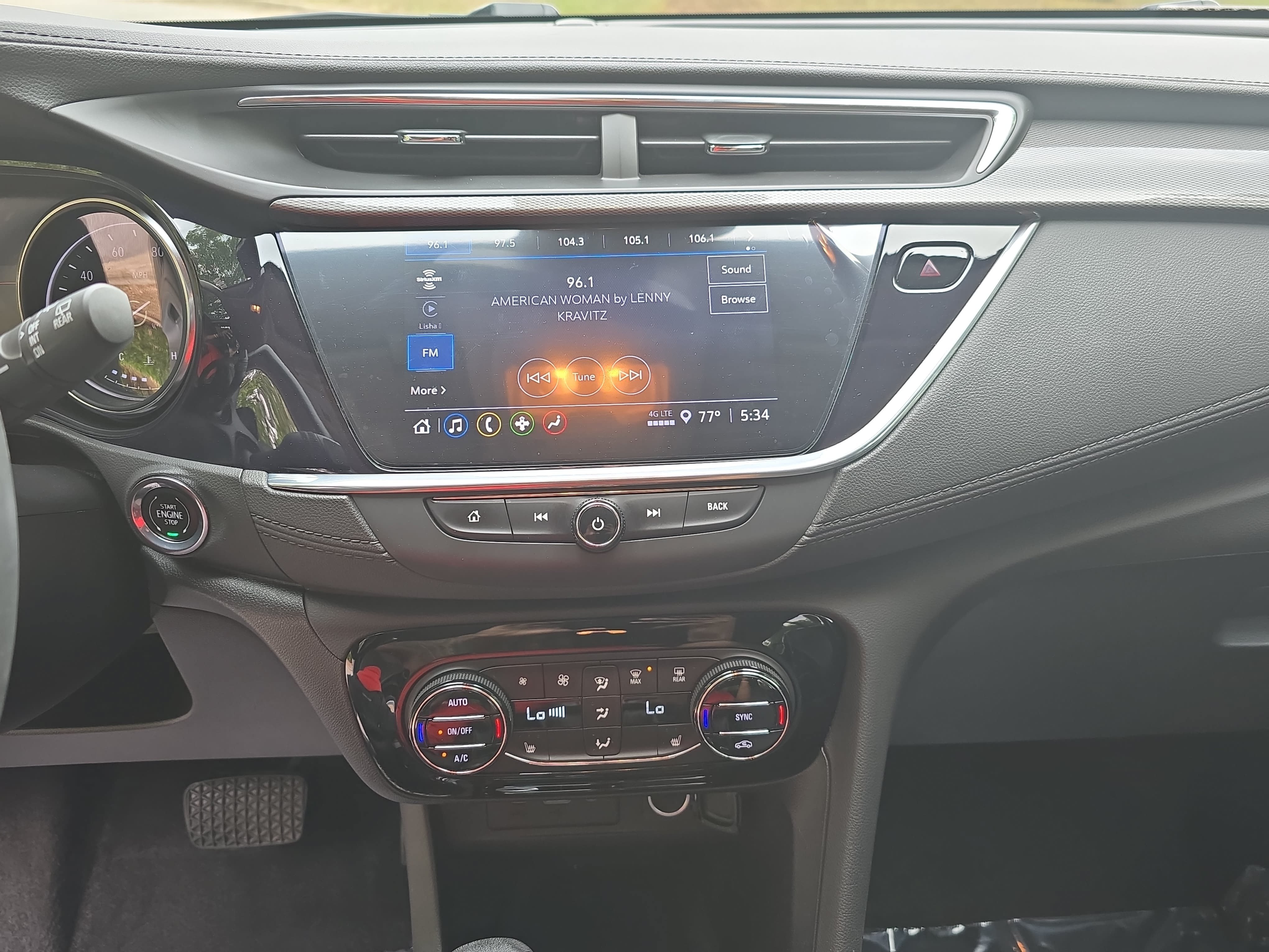 Used 2023 Buick Encore GX Select w/ Sport Touring Package FWD image 19