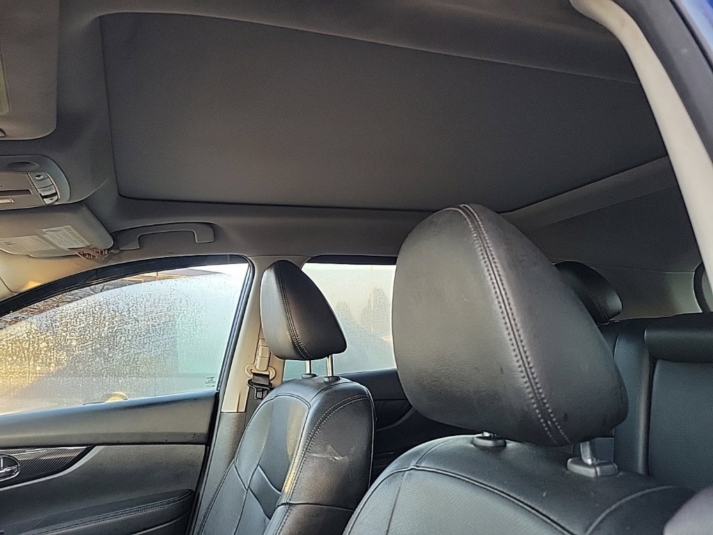 Used 2018 Nissan Rogue SL w/ Premium Package AWD/4WD image 7