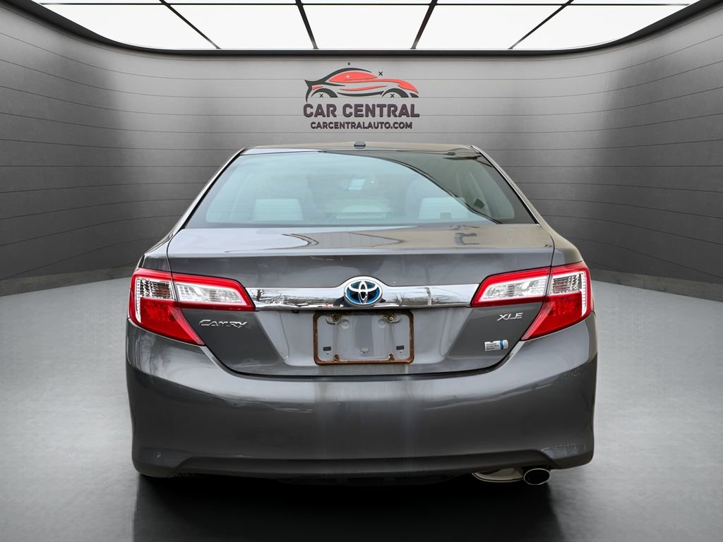 Used 2014 Toyota Camry XLE w/ Leather Package image 4