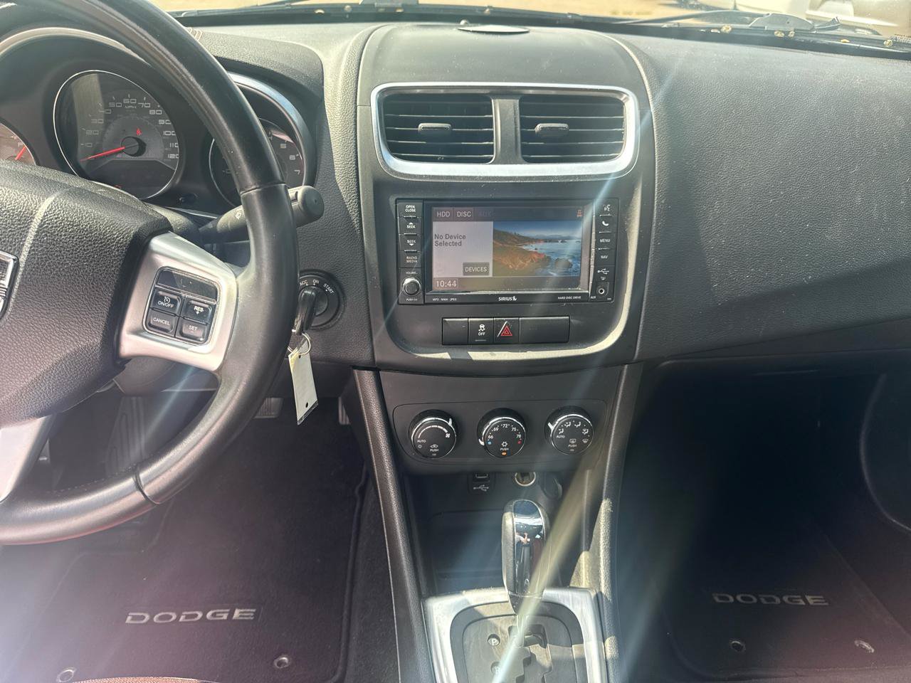 Used 2012 Dodge Avenger SXT Plus FWD image 10
