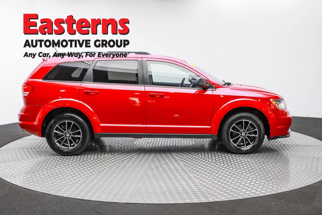 Used 2017 Dodge Journey SE w/ Flexible Seating Group image 4