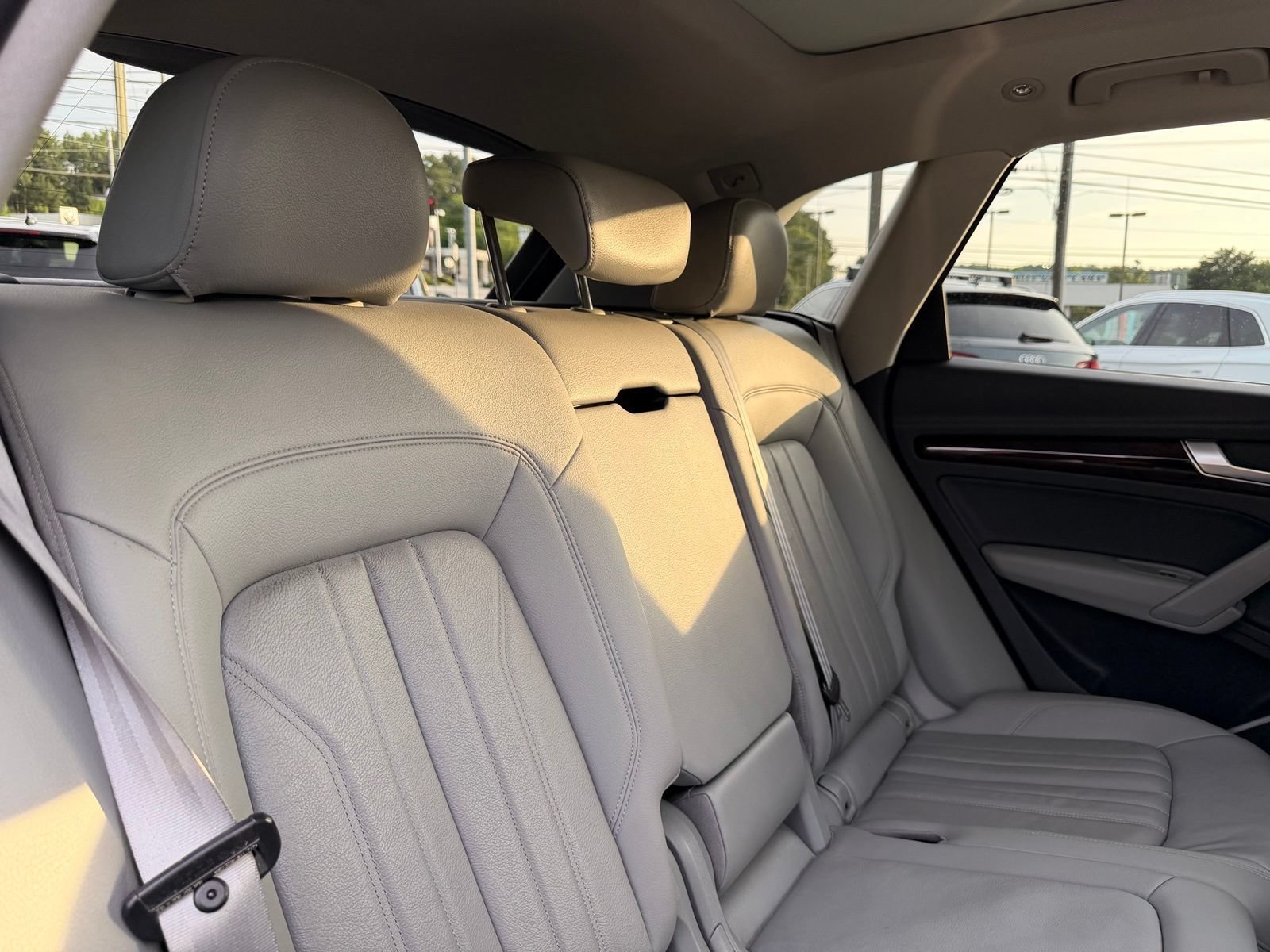 Used 2018 Audi Q5 Prestige w/ Premium Plus Package AWD/4WD image 32