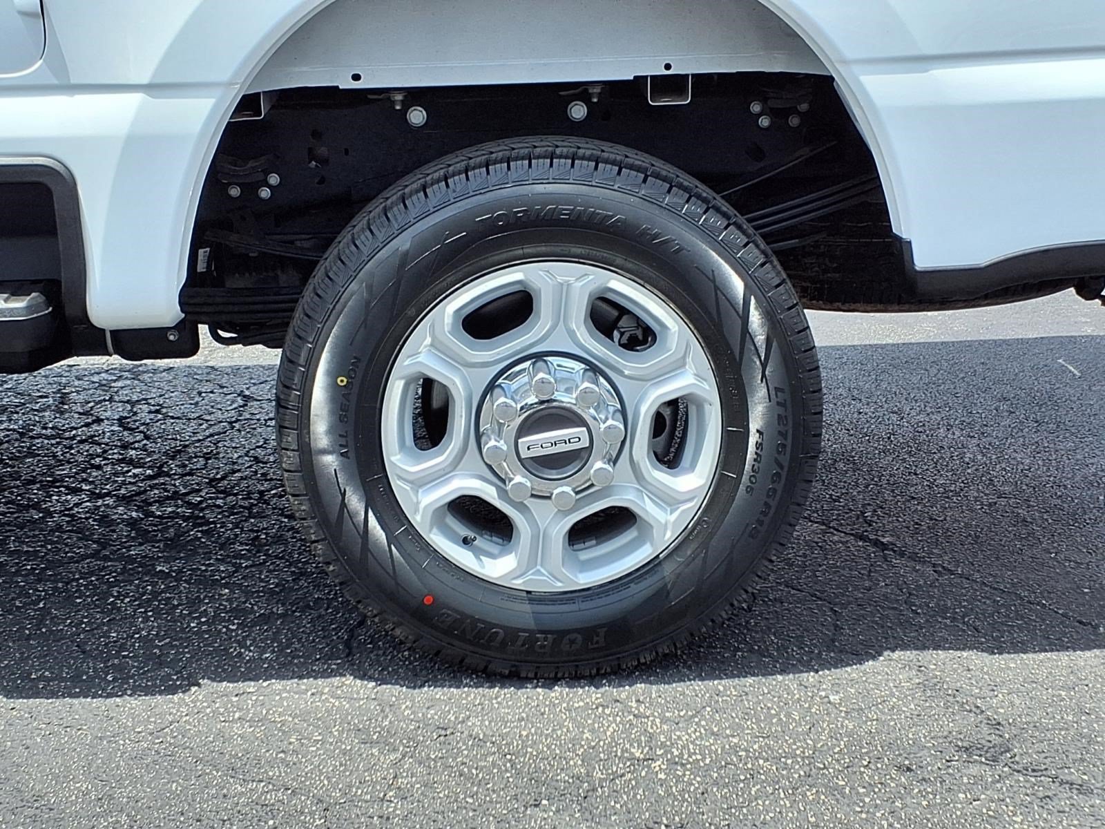 Used 2025 Ford F350 XLT AWD/4WD image 10