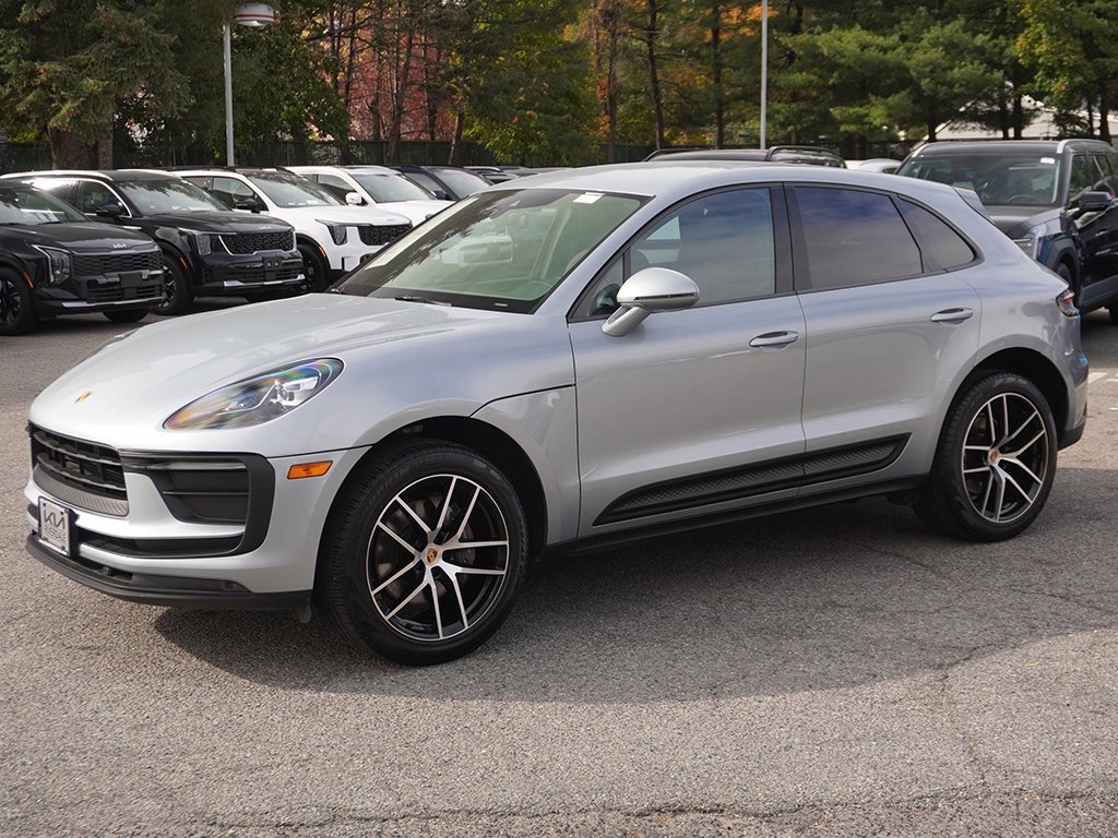 Used 2022 Porsche Macan image 9
