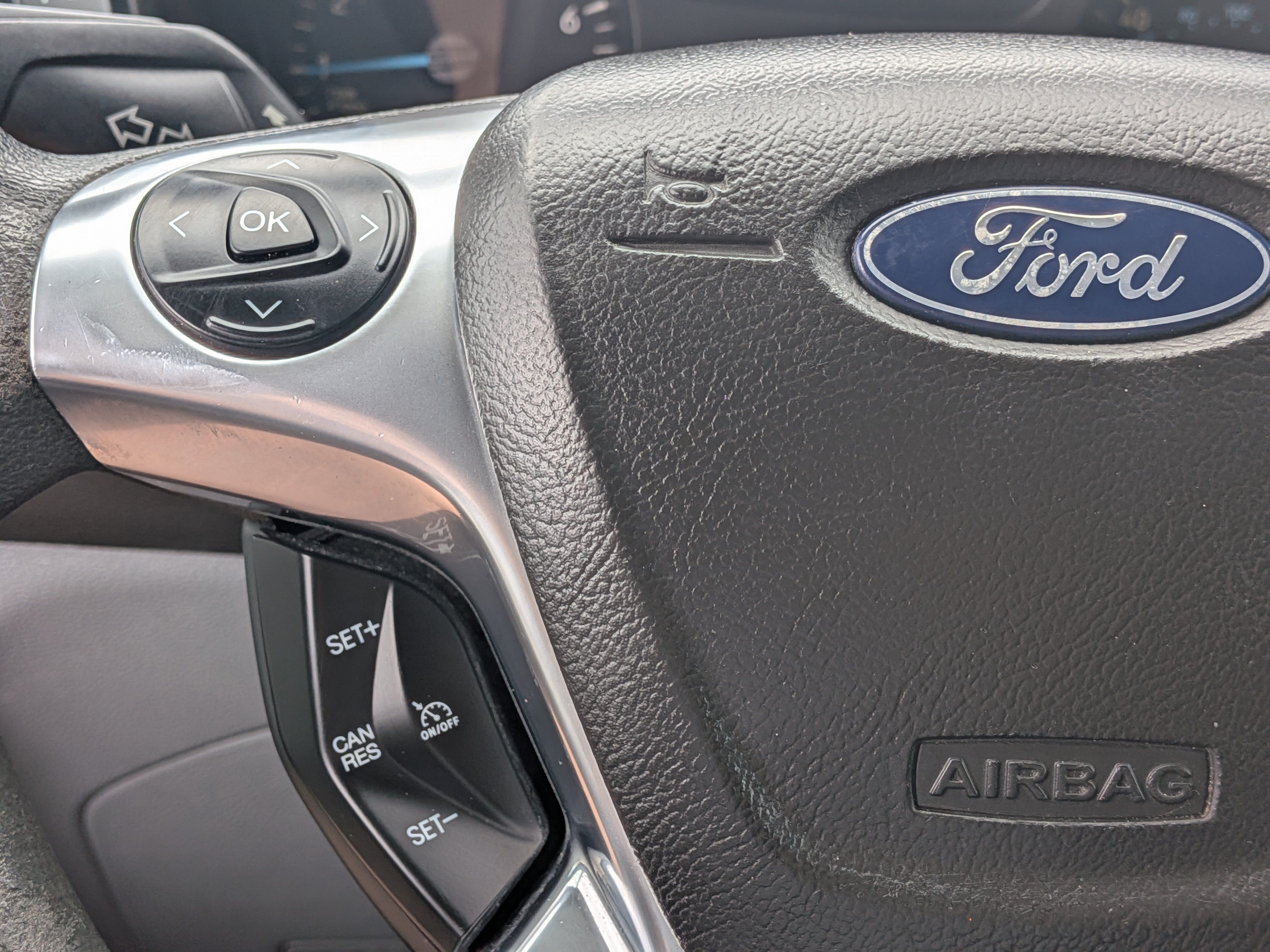 Used 2018 Ford Transit 250 148 Medium Roof RWD image 23