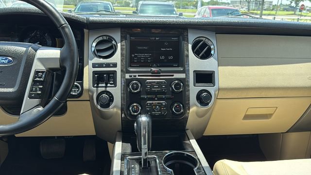 Used 2015 Ford Expedition Max Limited image 24