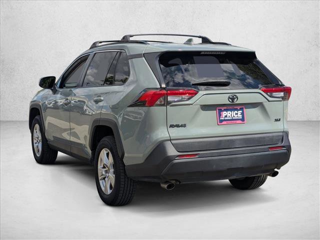 Used 2021 Toyota RAV4 XLE w/ Convenience Package FWD image 8
