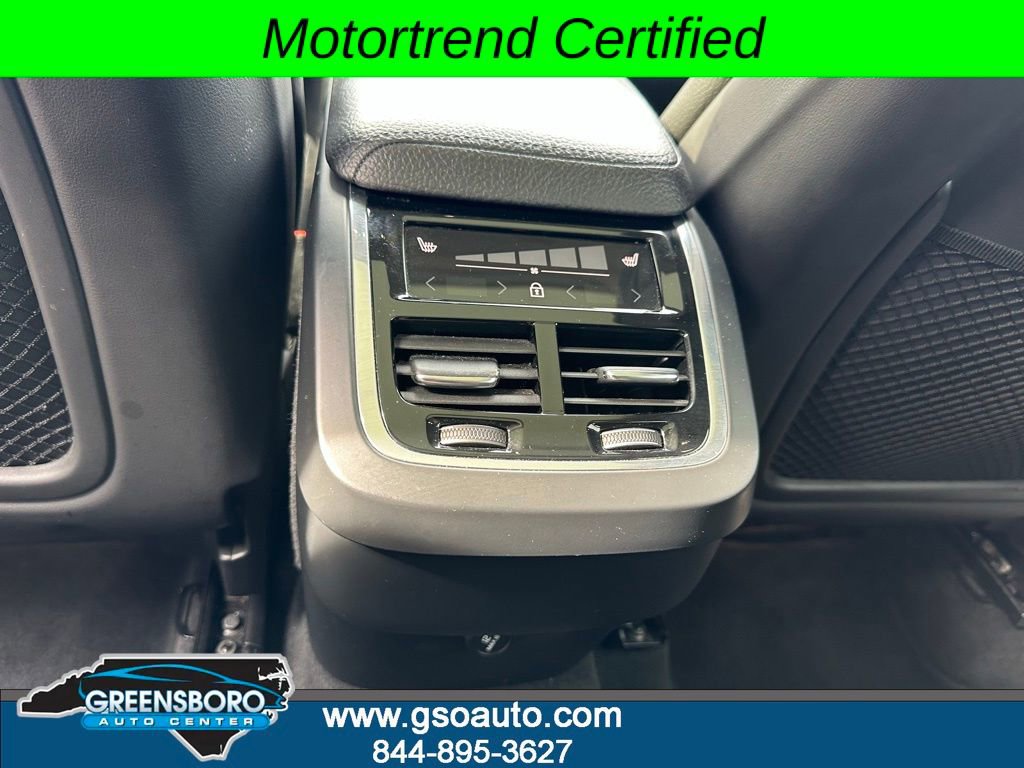 Used 2019 Volvo XC60 T5 Inscription AWD/4WD image 24