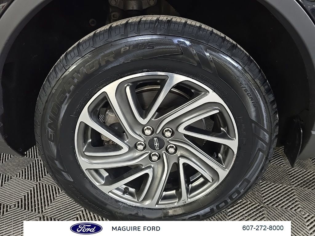 Used 2022 Lincoln Aviator Standard w/ Elements Package image 16