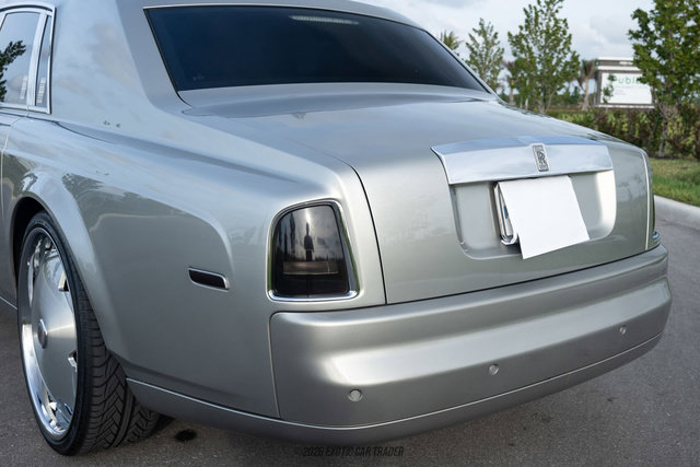 Used 2005 Rolls-Royce Phantom Sedan RWD image 66
