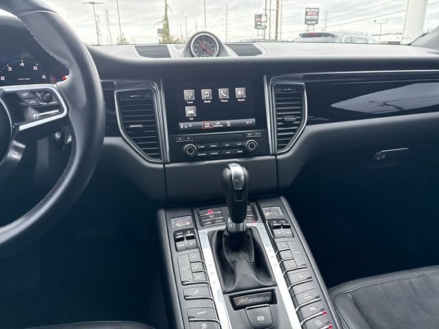 Used 2018 Porsche Macan Sport Edition image 26