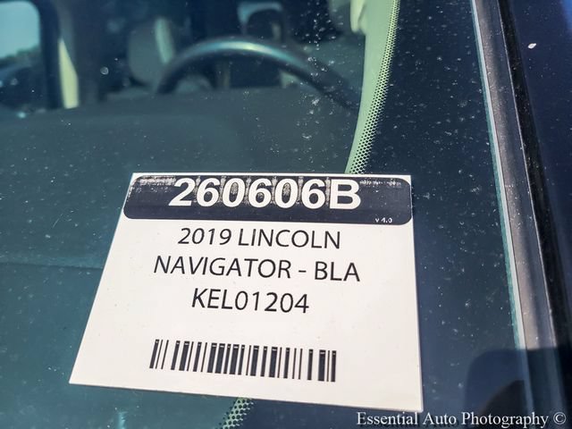Used 2019 Lincoln Navigator Select AWD/4WD image 36